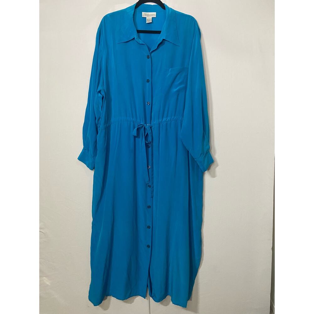 Diane Von Furstenberg 
Silk Assets shirt dress 3X blue 100% silk vintage 90’s